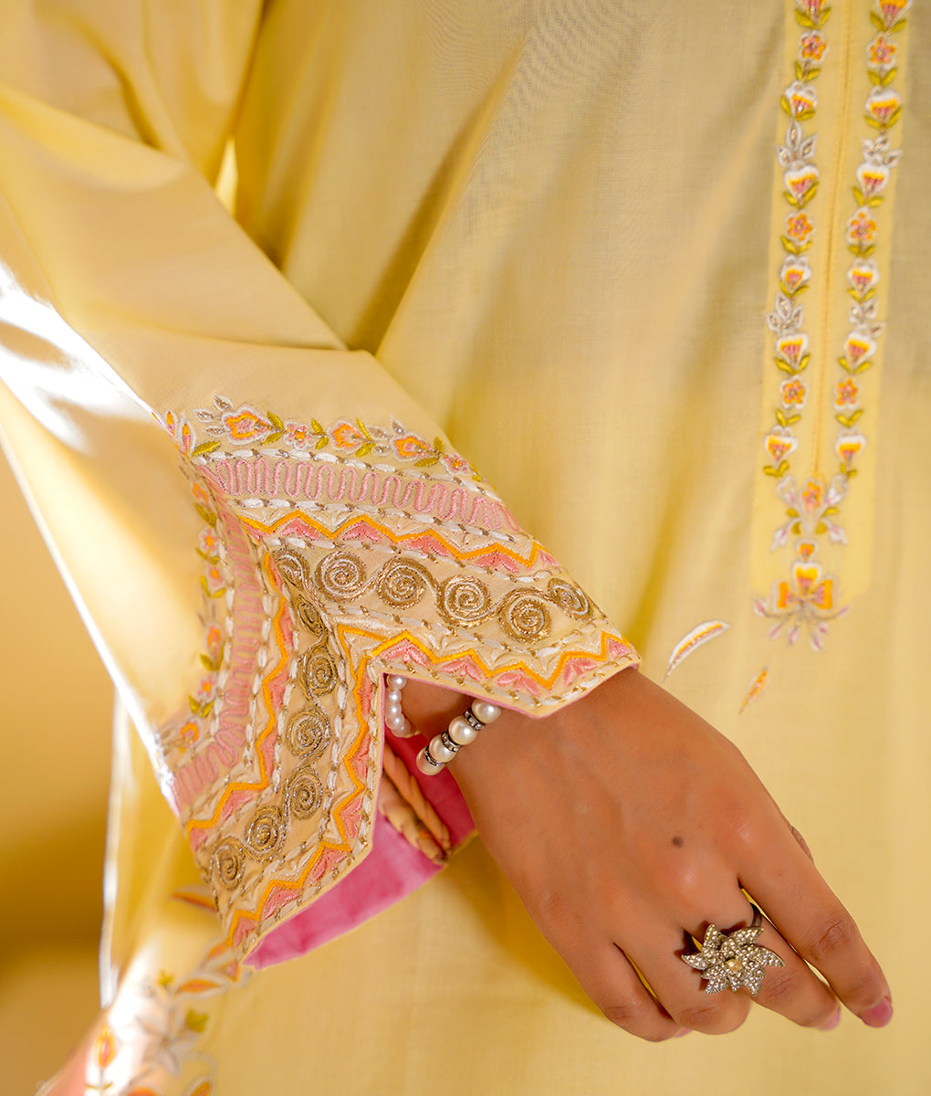 Embroidered Lawn Suit By Winara