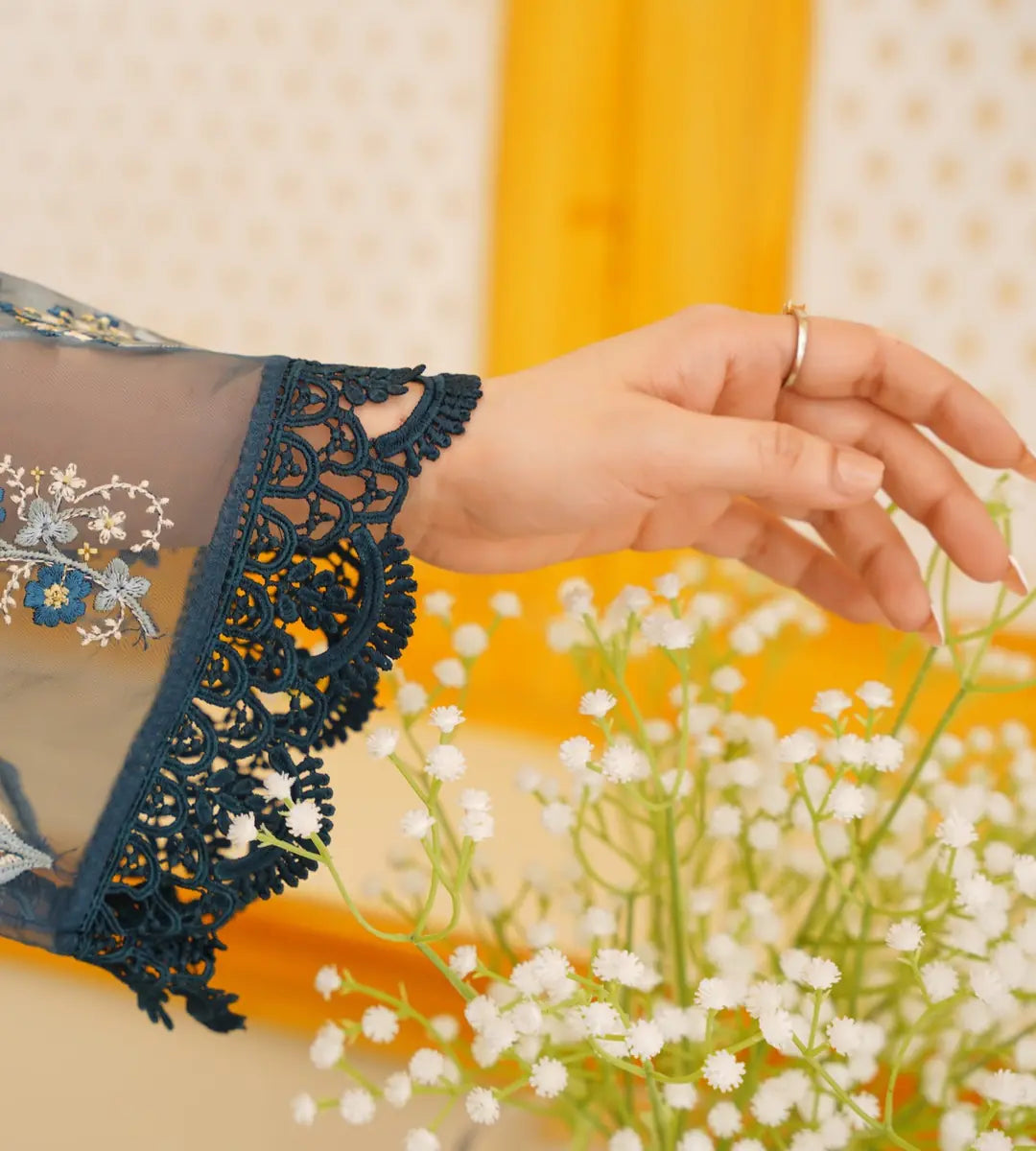 Embroidered Lawn Cotton Suit by Winara