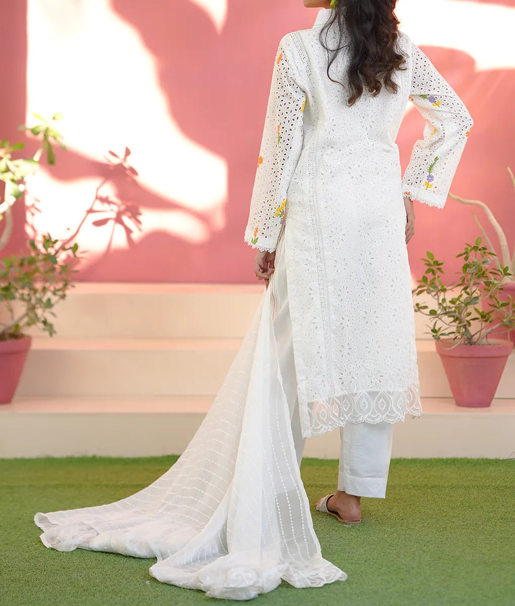 White Floral Embroidered Co-Ord Set By Winara